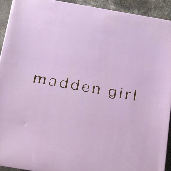 Madden Girl Work It Ankle Boot Size 9 NWT - Picture 9 of 10